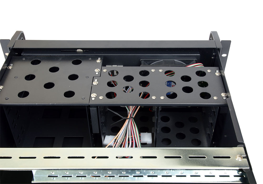 Cabeus CL-407 Корпус cерверный 19" 4U, RM